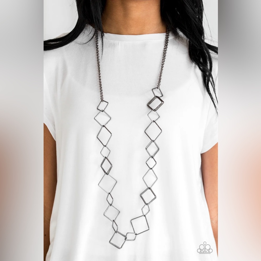 Paparazzi Jewelry - Backed into a Corner Black Necklace - Vintage